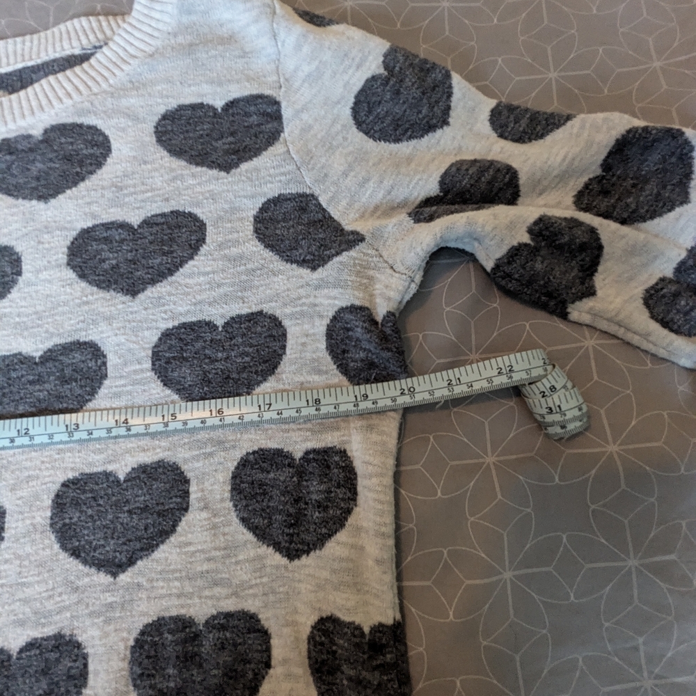 Heart Patterned Sweater - Gray - Picture 3 of 7